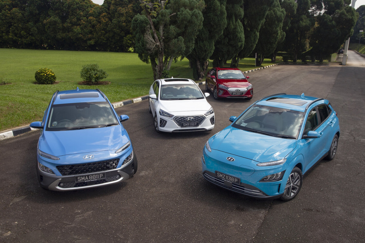 Hyundai renews and recharges its electrified range - Review by EVO